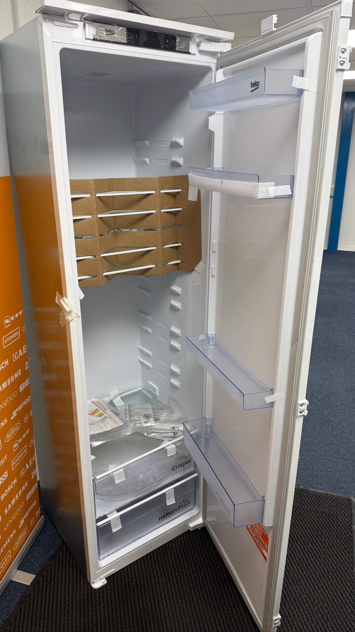 Beko BLSD4V577 (75) Built In HarvestFresh™ Tall Larder Fridge - 309 Litres - E Rated - (Ex Display) - HW182575