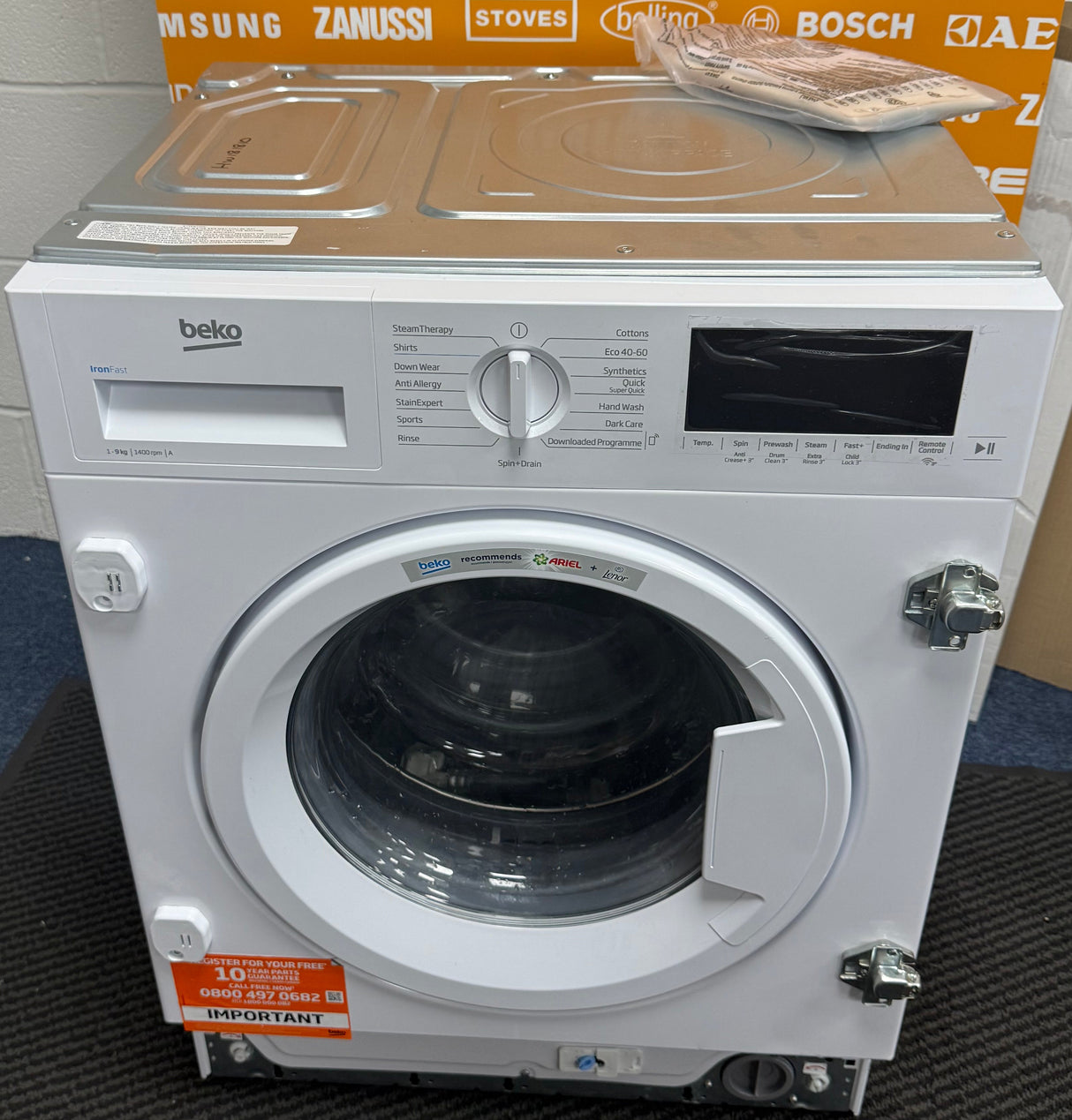 Beko WTIK94121F (10) Integrated 9KG 1400 Spin Washing Machine in White - A Rated - (Ex Display Dented) - HW181810