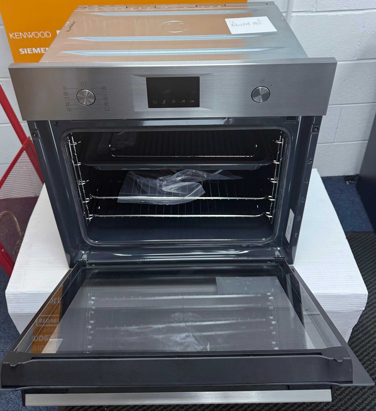 AEG Series 6000 OS6AB50AM (18) Sense Cook Aqua Clean Built-in Single Oven in Stainless Steel - A+ Rated - (Ex Display) - HW182718