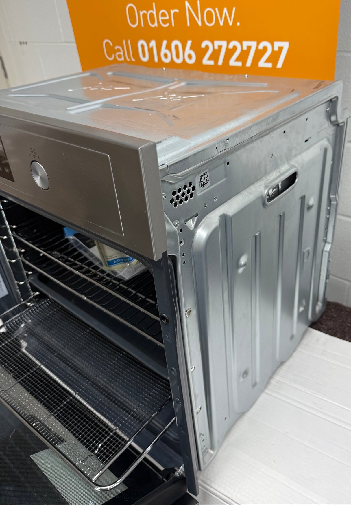 AEG BEX535A61M (32) 3000 Built-in Electric Single Oven with AirFry and Aqua Clean in Stainless Steel - A+ Rated - (Blemished) - HW182532