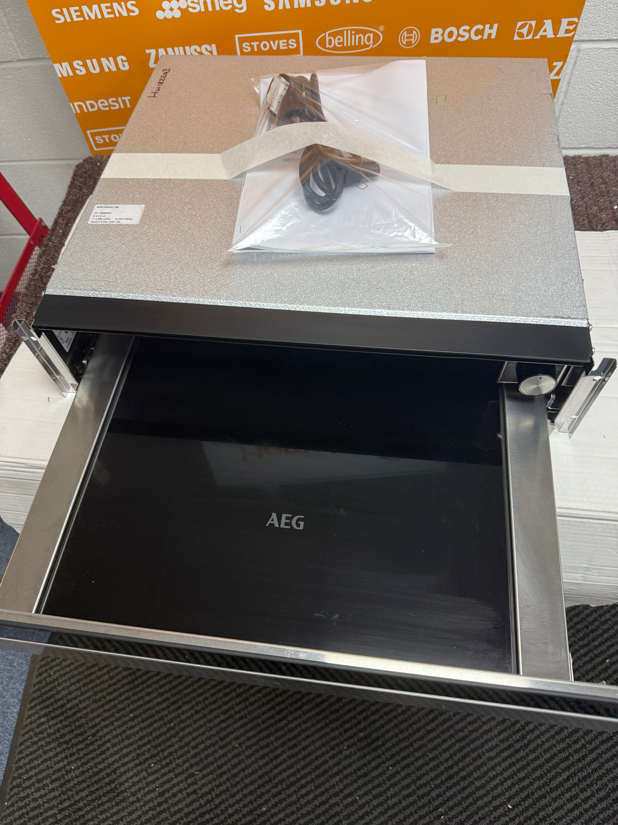 AEG KDK911424M 14cm Warming Drawer in Stainless Steel and Black EX DISPLAY - HW182203