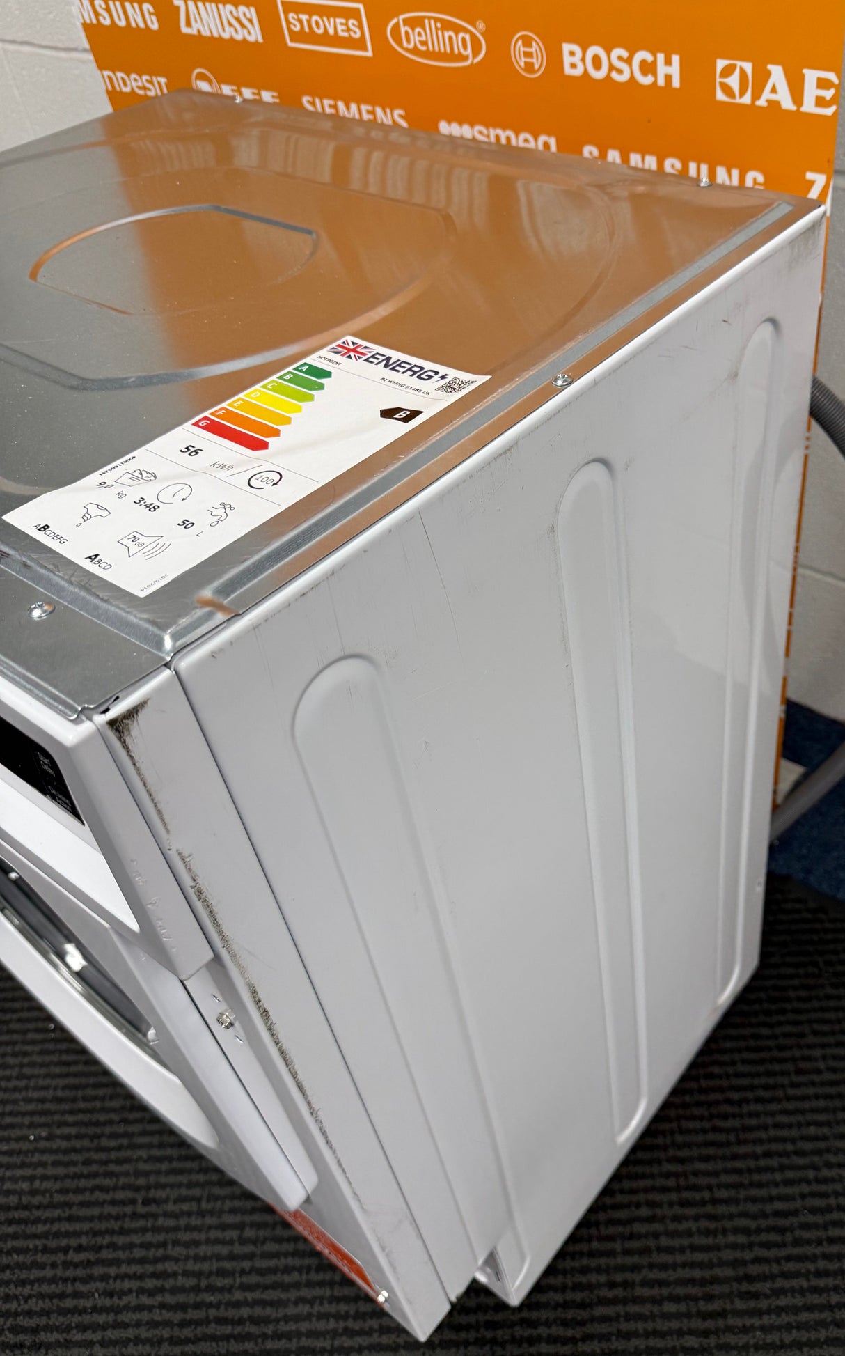 Hotpoint BI WMHG 91485 UK (30) 9KG 1400RPM Integrated Washing Machine - (Blemished) - HW182530