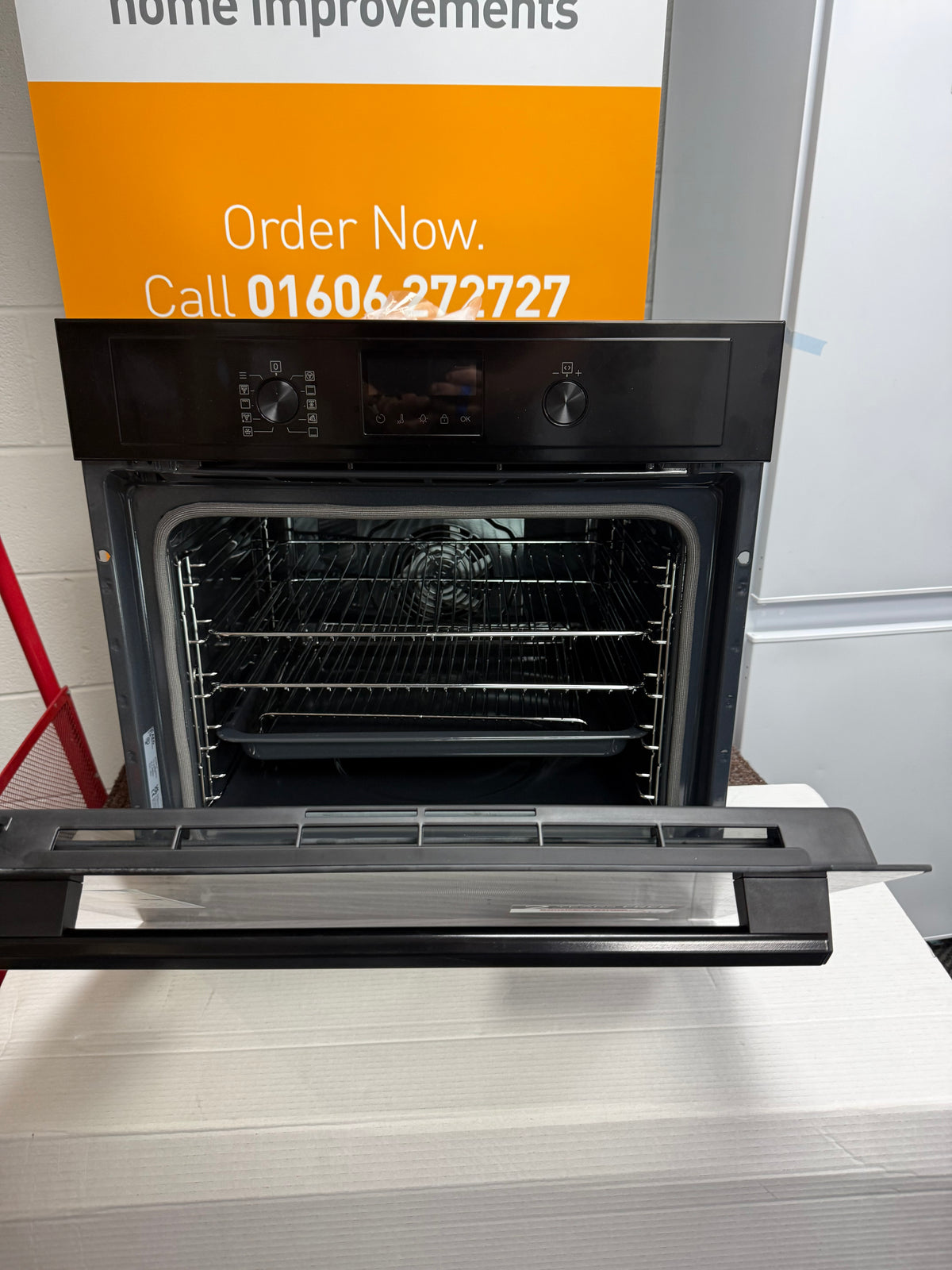 AEG BPX535061B (43) Built-In Electric Single Oven with Pyrolytic Self Cleaning in Black - A Rated - (Blemished ) - HW182743