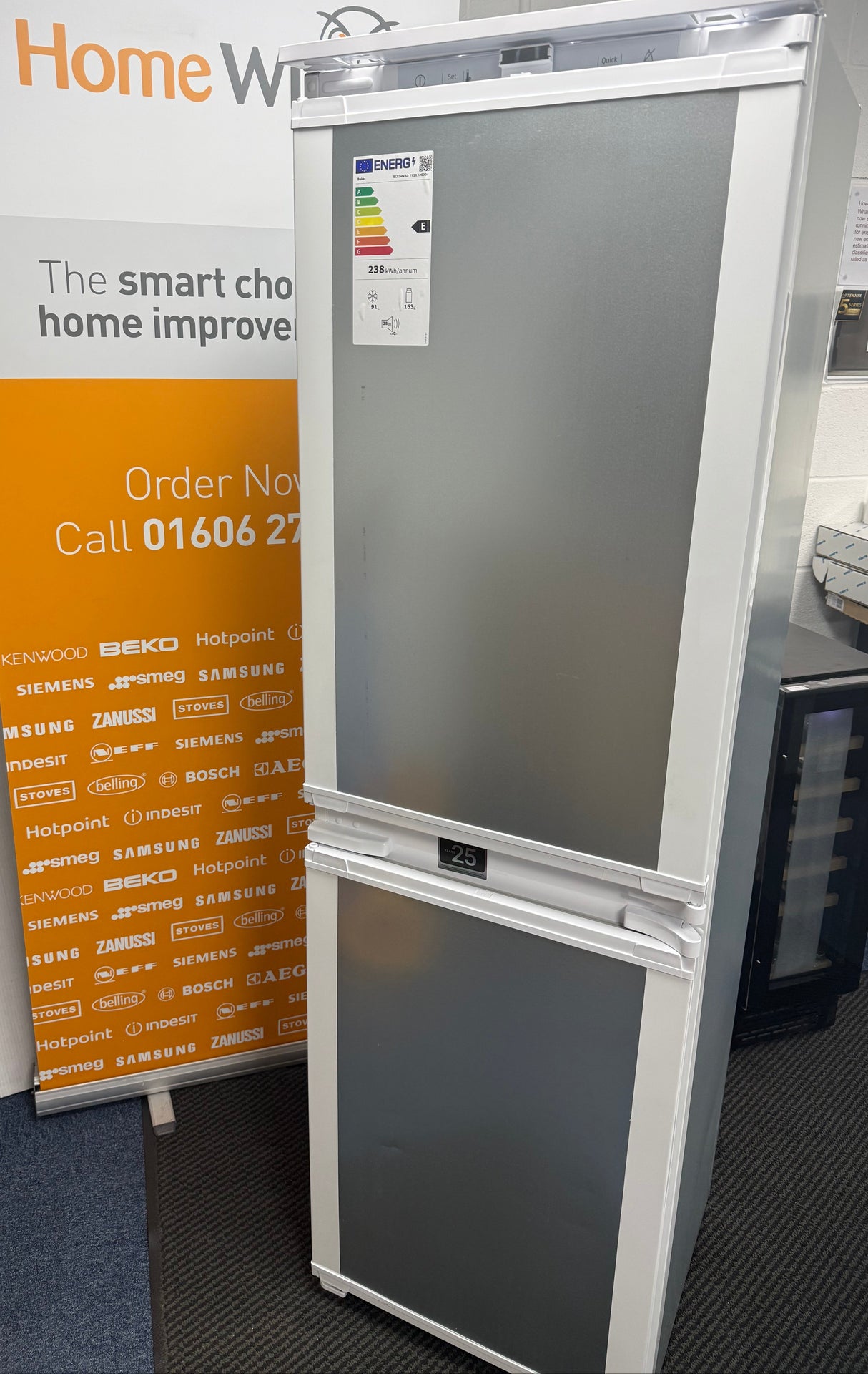 Beko BCFD4V50 (61) 50/50 Frost Free HarvestFresh™ Integrated Fridge Freezer with Sliding Hinge - E Rated - (Ex Display) - HW182661
