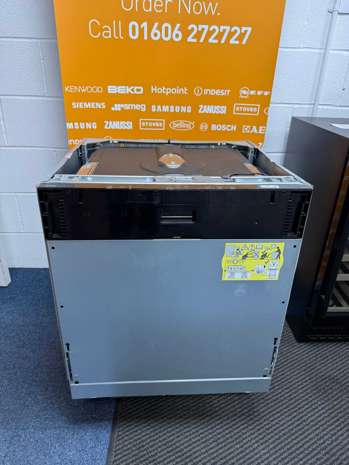AEG GI5200D1SN (50) 5000 Series AirDry Fully Integrated Dishwasher - D Rated - (Ex Display) - HW182850