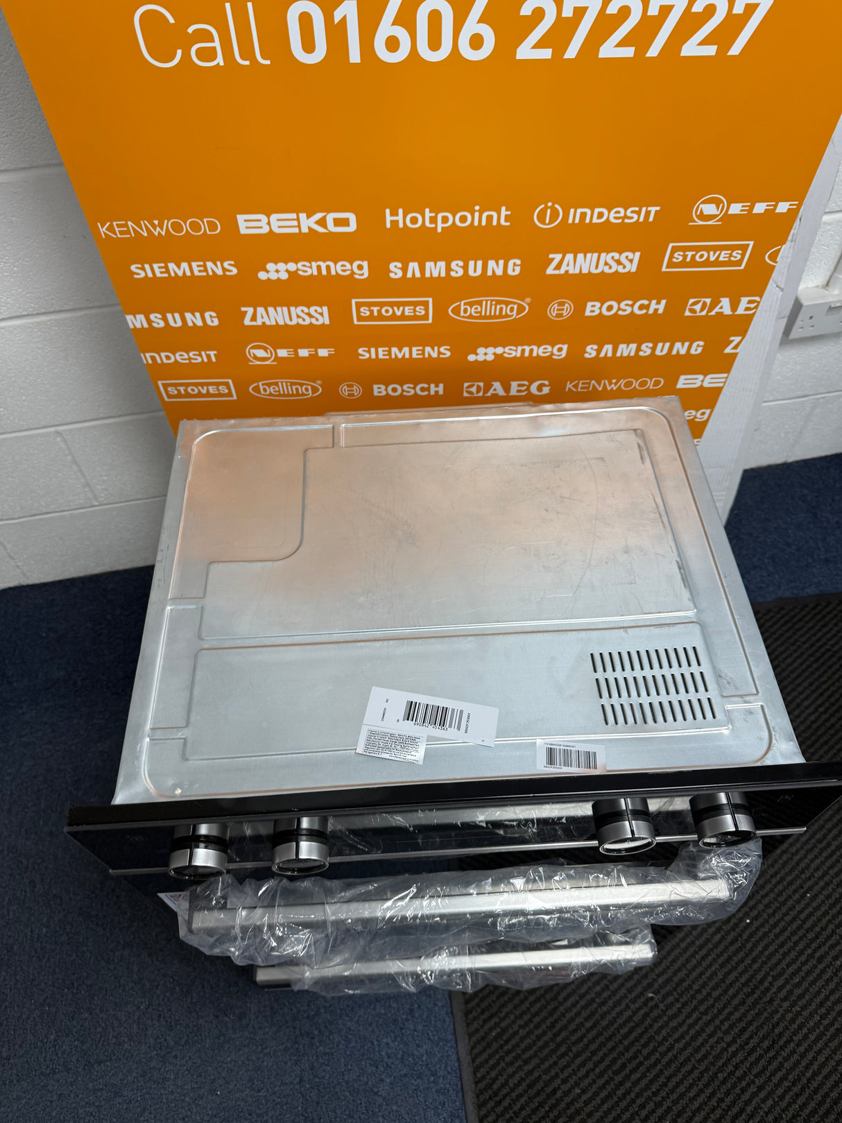 Beko BBXDF25300X Electric Double Built-in Oven in Black & Stainless Steel - A/A Rated - Ex display HW182604