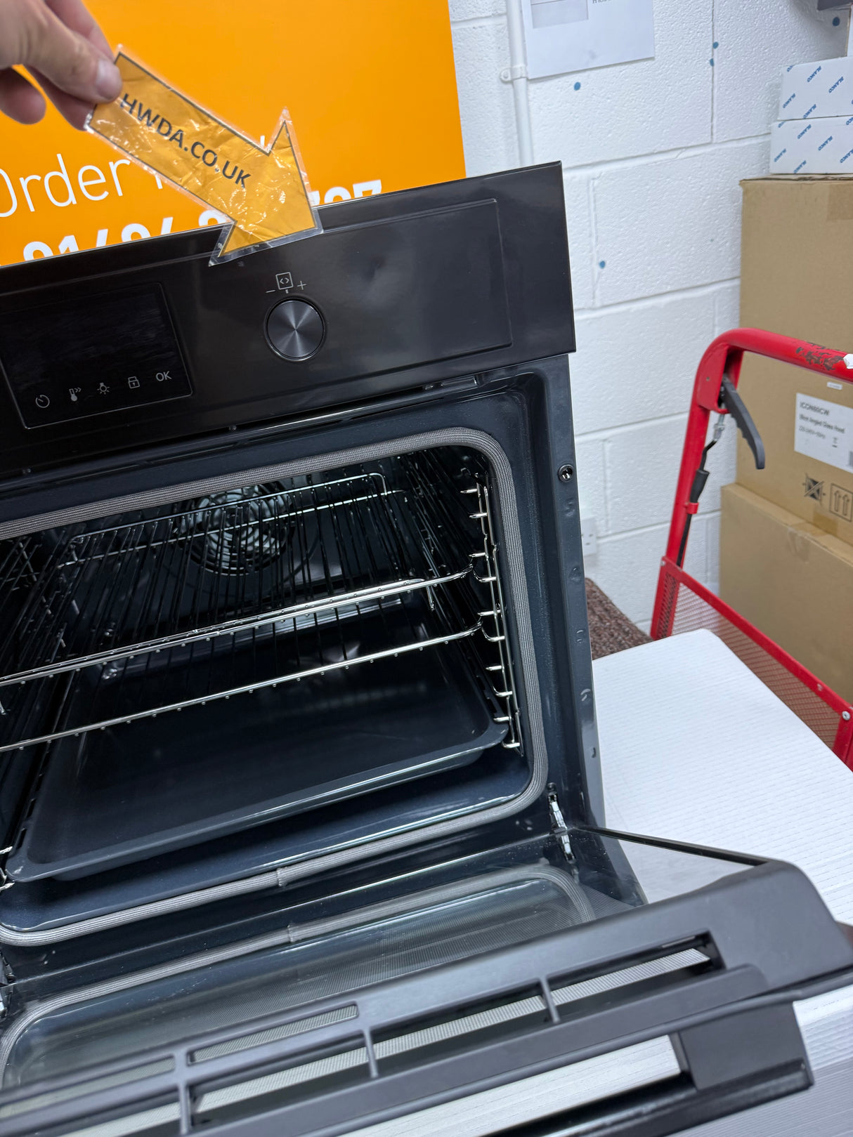 AEG BPX535061B (34) Built-In Electric Single Oven with Pyrolytic Self Cleaning in Black - A Rated - (GRADED DENTED ) - HW182234