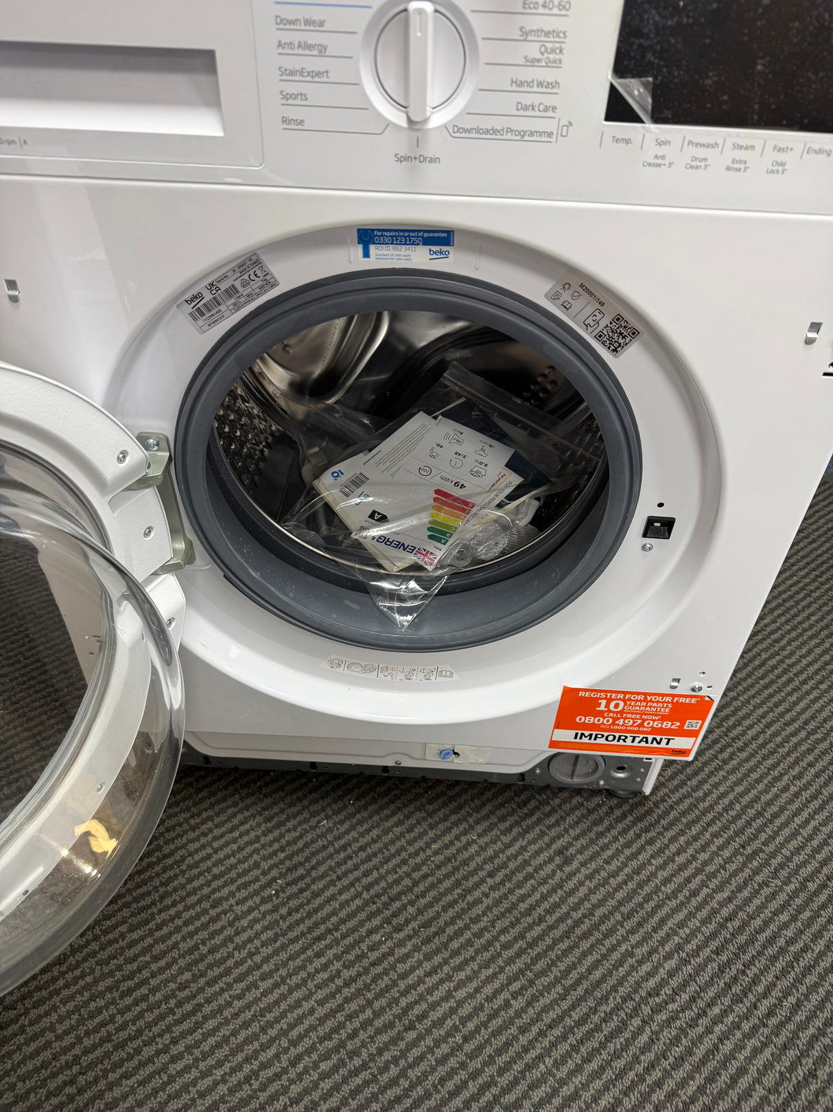 Beko WTIK94121F (18) Integrated 9KG 1400 Spin Washing Machine in White - A Rated - (Ex Display blemished) - HW182568