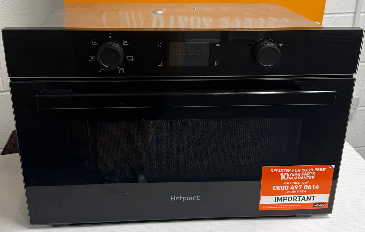 Hotpoint HPD 254CR BUK (54) 1000W 31 Litre Built-in Microwave and Grill in Black - (Ex Display) - HW182554