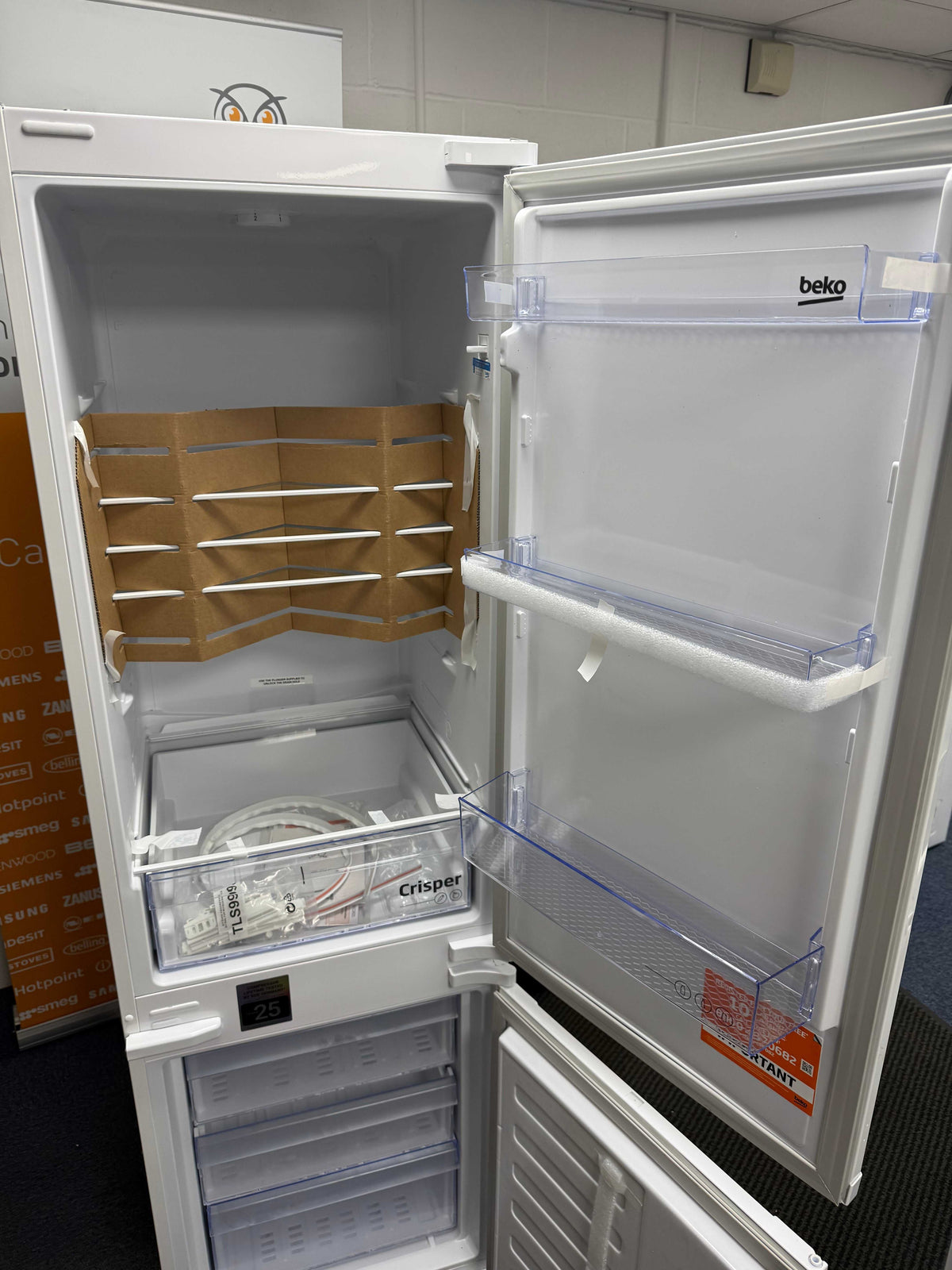 Beko BCFD473 (70) 70/30 Frost Free Integrated Fridge Freezer with Sliding Hinge - E Rated - (Ex Display) - HW182870