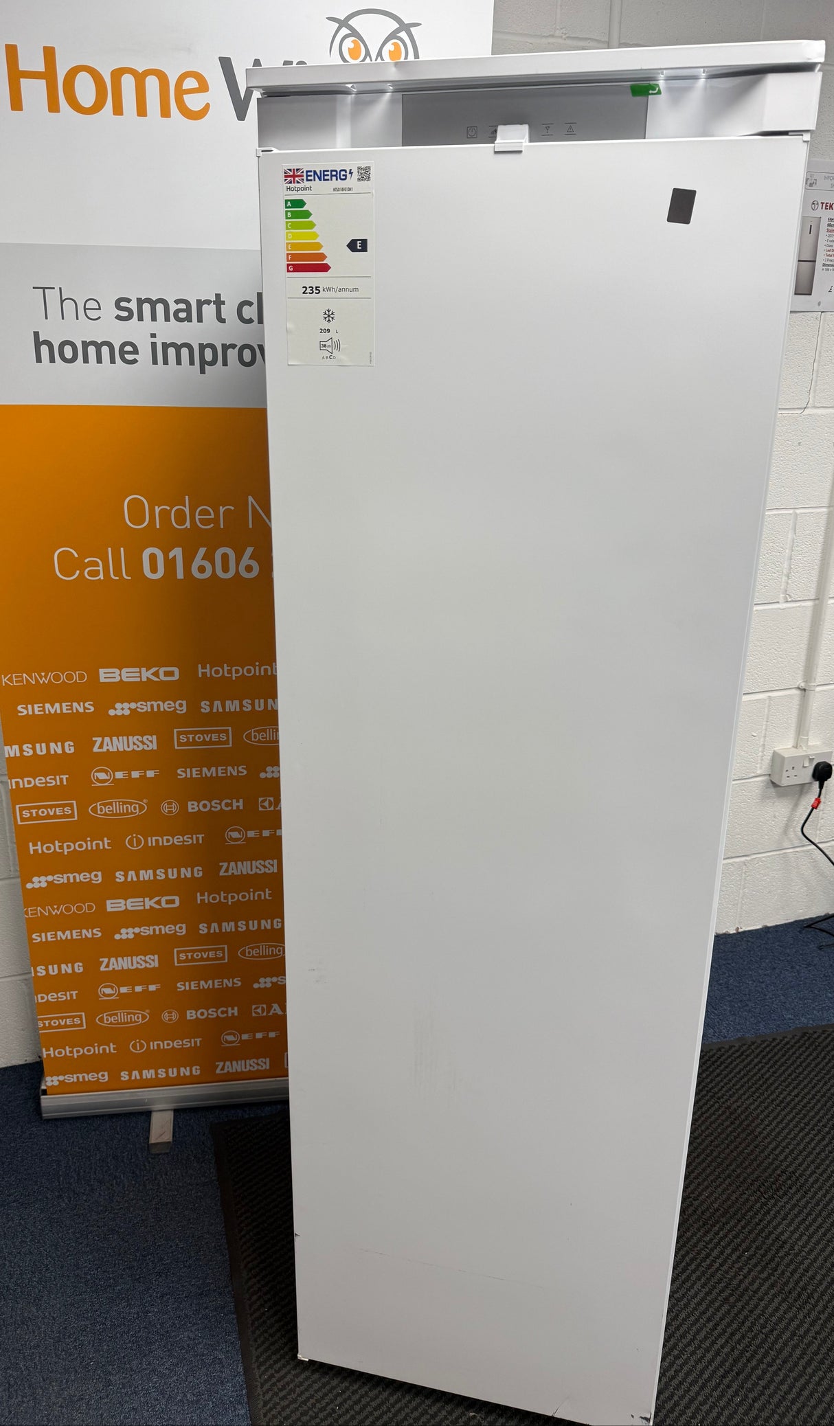 Hotpoint HTSD18F013H1 (06) 209 Litre Tall Built-In Freezer with No Frost - E Rated - (Graded Dented) - HW182606