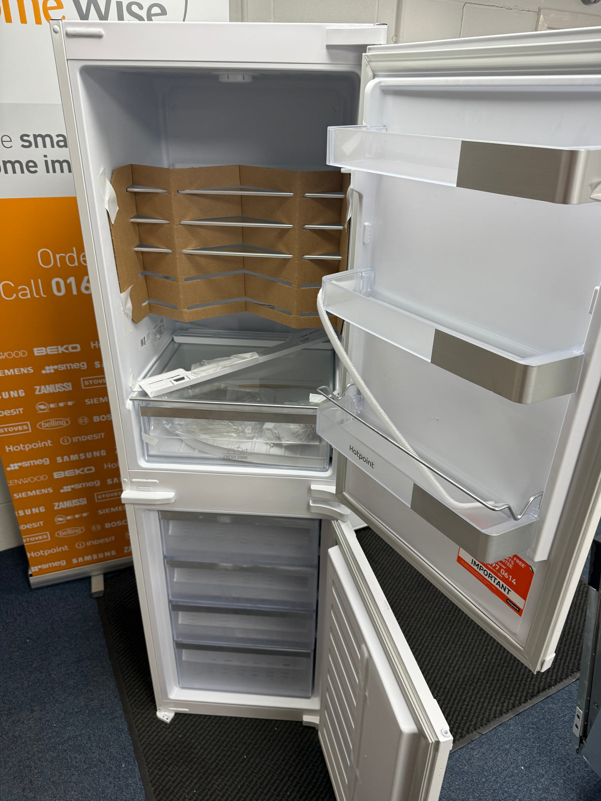 Hotpoint HPKS 1262B4UK 54cm 50/50 Integrated Built-in Fridge Freezer in White - E Rated - (Ex display ) - HW182757