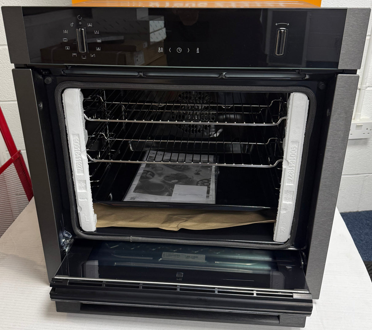 Neff N50 B6ACH7AG7B (41) Slide & Hide® Electric Single Oven in Graphite - A+ Rated - (Blemished) - HW182641