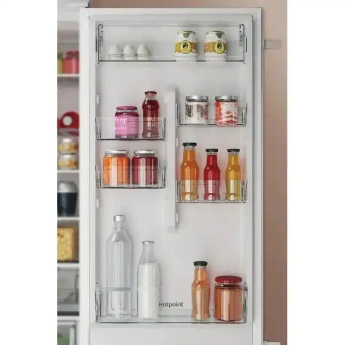 Hotpoint HTC20 T322 UK (63) 194cm Extra Tall 280L 70/30 Integrated No Frost Fridge Freezer - Sliding Door Hinge - E Rated - (Ex Display) - HW182863