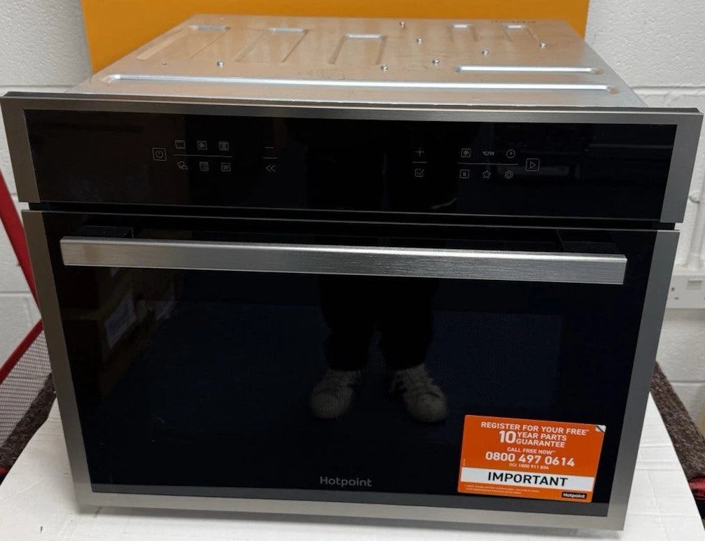 Hotpoint Cook on 3 HCW6O7HTSXUK (47) 53 Litre 950W Built-in Compact Oven with Microwave in Stainless Steel - (EX Display)- HW182647