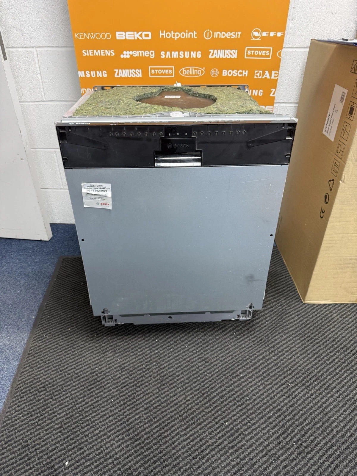 Bosch Series 2 SMV2HTX02G (35) 60cm Fully Integrated Dishwasher with Wi-Fi Enabled Home Connect - D Rated - (Ex Display) -HW182035