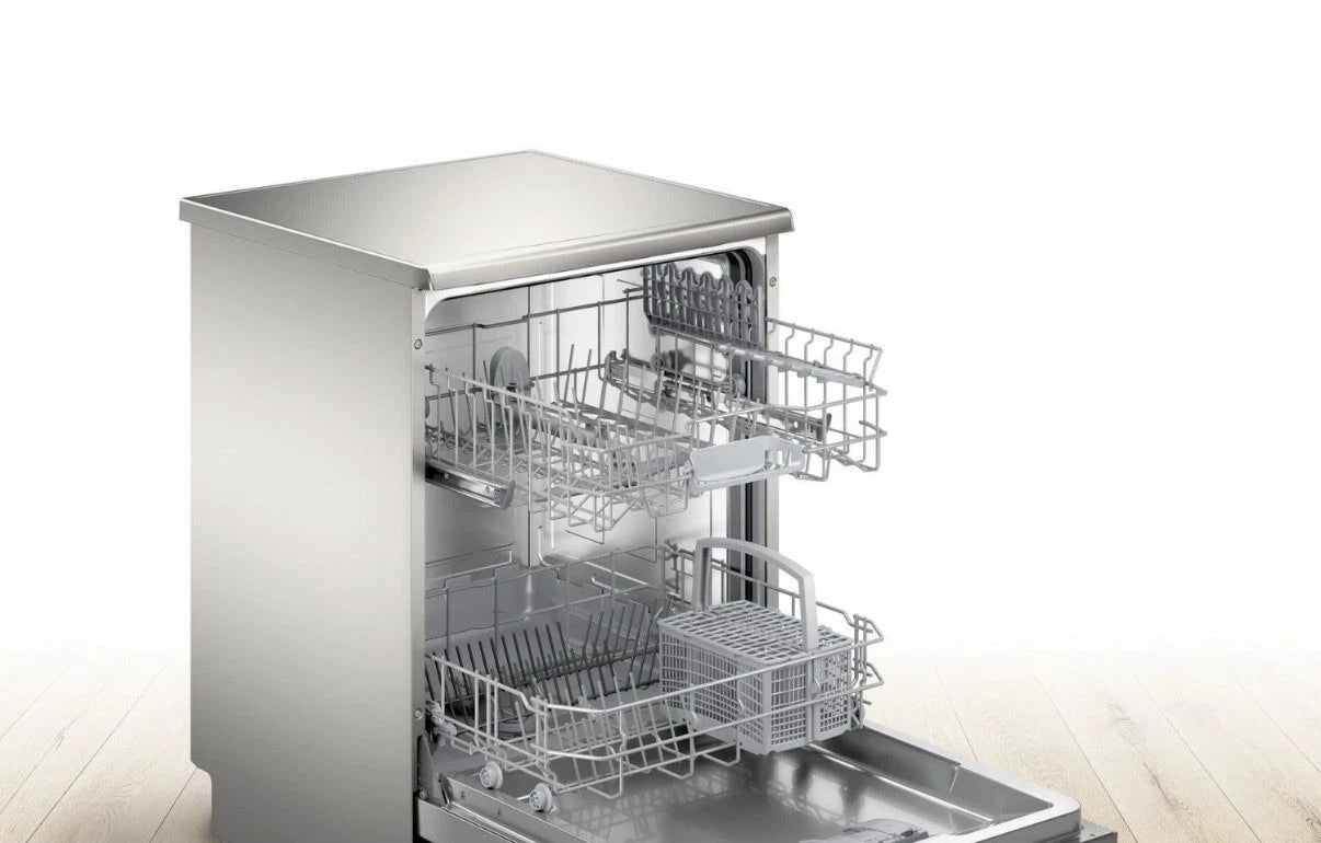 Bosch Series 2 SMS26AI08G (88) 60cm Freestanding Dishwasher with ActiveWater in Brushed Steel - (New Boxed) - HW182388