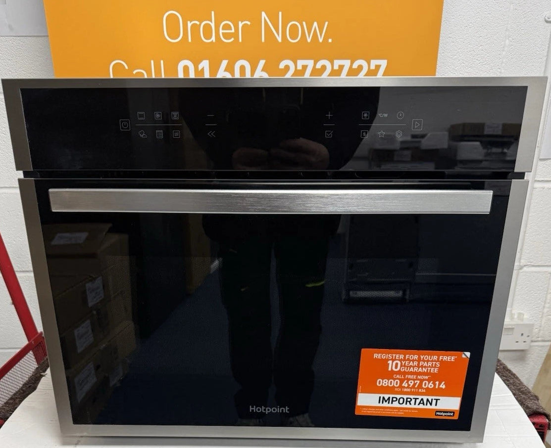 Hotpoint Cook on 3 HCW6O7HTSXUK (47) 53 Litre 950W Built-in Compact Oven with Microwave in Stainless Steel - (EX Display)- HW182647