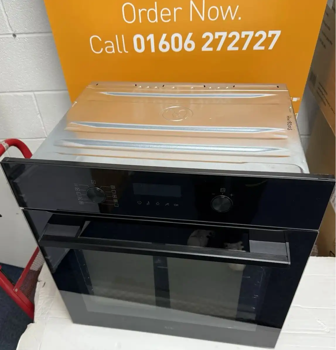 AEG OS6AB50AK (78) Sense Cook Built-in Electric Single Oven in Black - A+ Rated - (Ex Display) - HW182878