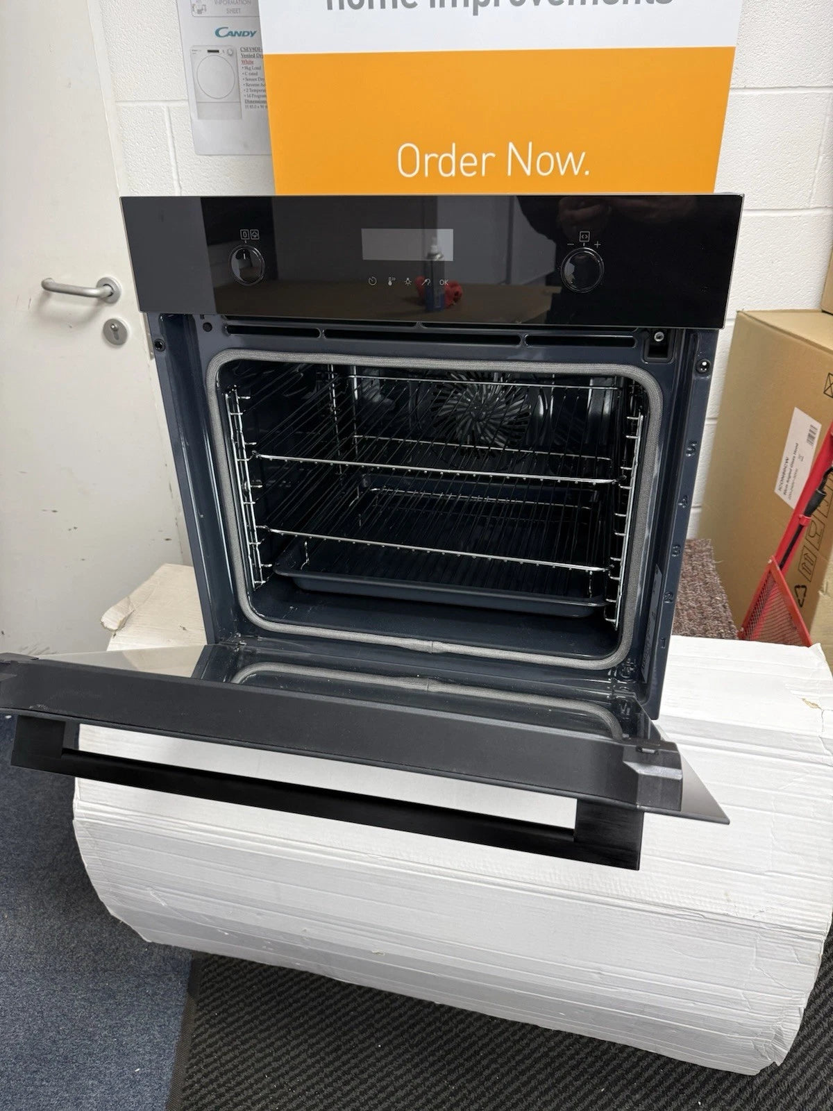 AEG Series 6000 BPK556260B SteamBake Built-in Electric Single Oven waninith Pyrolytic Self Cleg in Stainless Steel - A+ Rated - (Ex Display) - HW182052