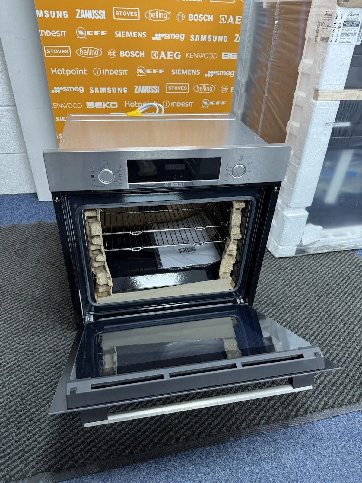 Bosch Series 4 HQA534BS3B Built In Electric Single Oven with added Steam Function in Stainless Steel - A+ Rated - HW181859