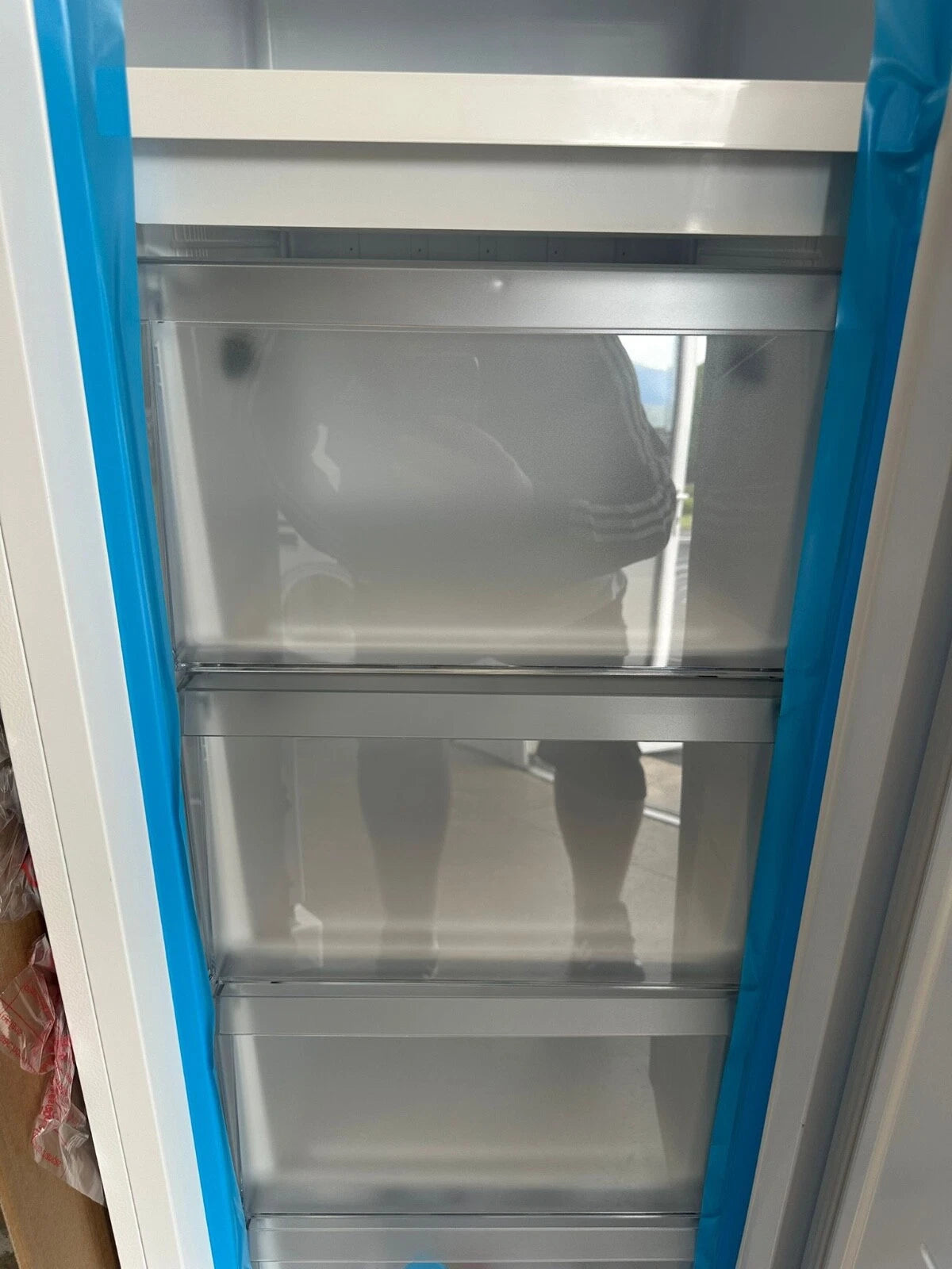 Teknix TSFG1385W 161 Litre Single Door Freezer in White - E Rated - POHW0094 **Suitable for Garage Use (-15°C)**