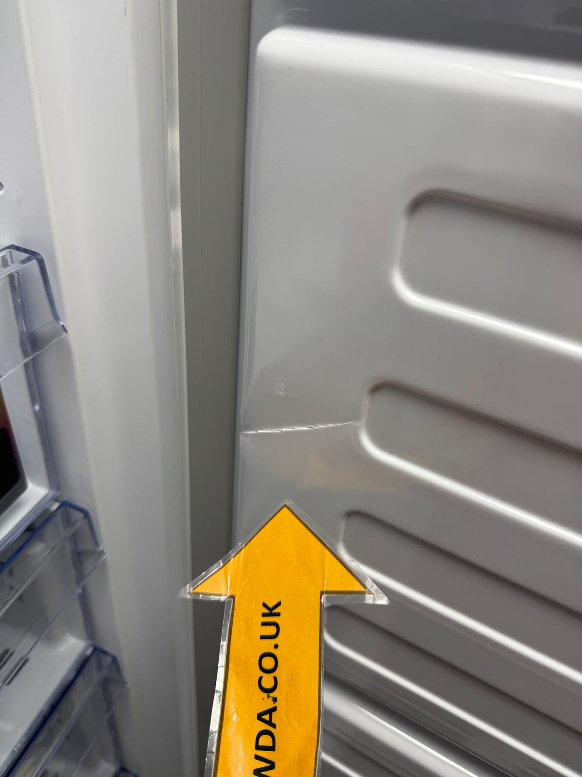 Beko BFFD4577 (23)178cm Integrated Frost Free 220L Tall Upright Freezer with Sliding Hinge - E Rated - (Graded damaged ) - HW182623