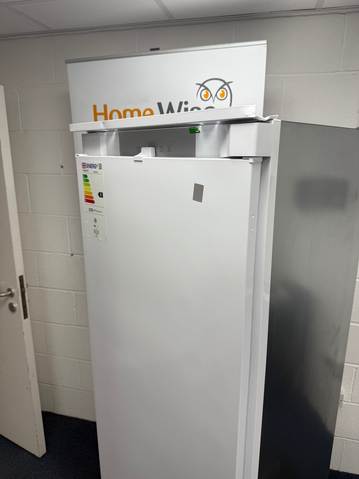 Hotpoint HTSD18F013H1 (60) 209 Litre Tall Built-In Freezer with No Frost - E Rated GRADED DENTED- HW182606