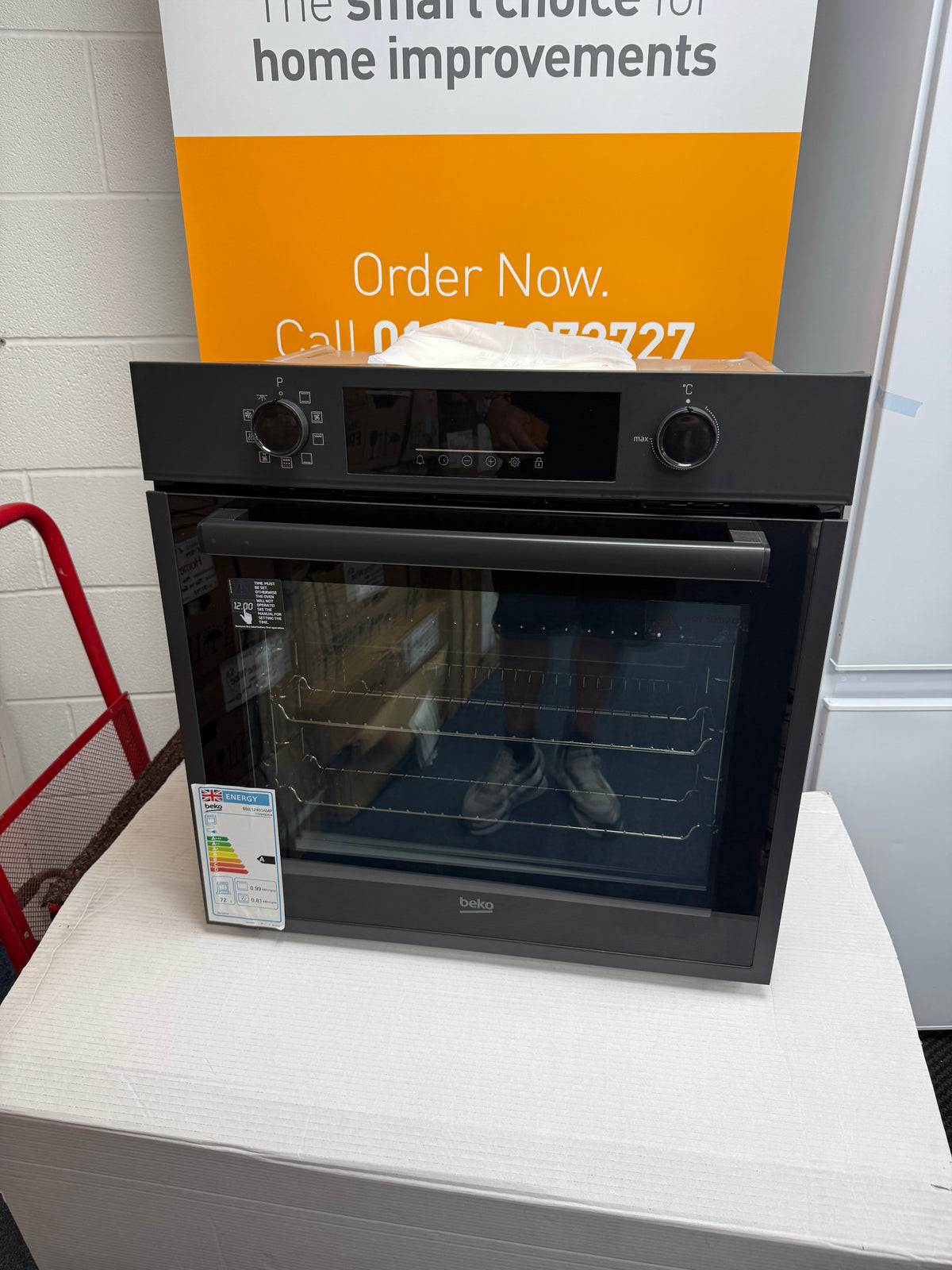 Beko BBIE12401AMP Built In Electric Single Oven with Pyrolytic Self Cleaning in Anthracite HW182734
