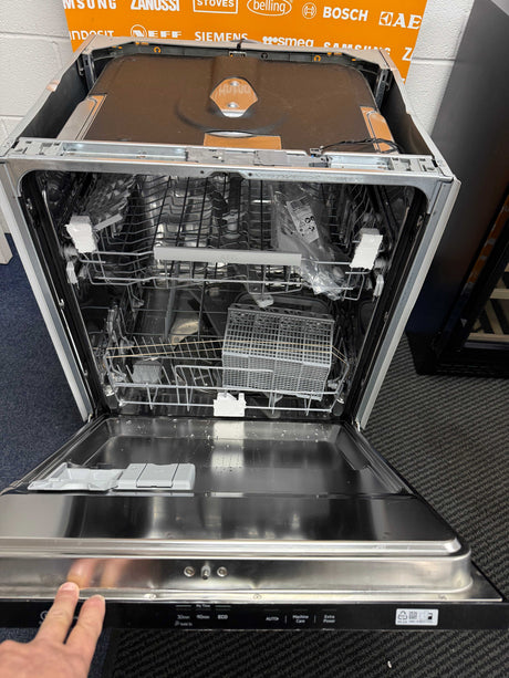 AEG GI5200D1SN (50) 5000 Series AirDry Fully Integrated Dishwasher - D Rated - (Ex Display) - HW182850