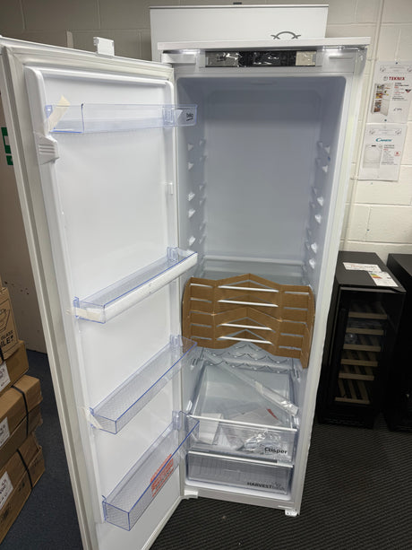 Beko BLSD4V577 (56) Built In HarvestFresh™ Tall Larder fridge 309 Litres - E Rated - (Ex Display) - HW182856