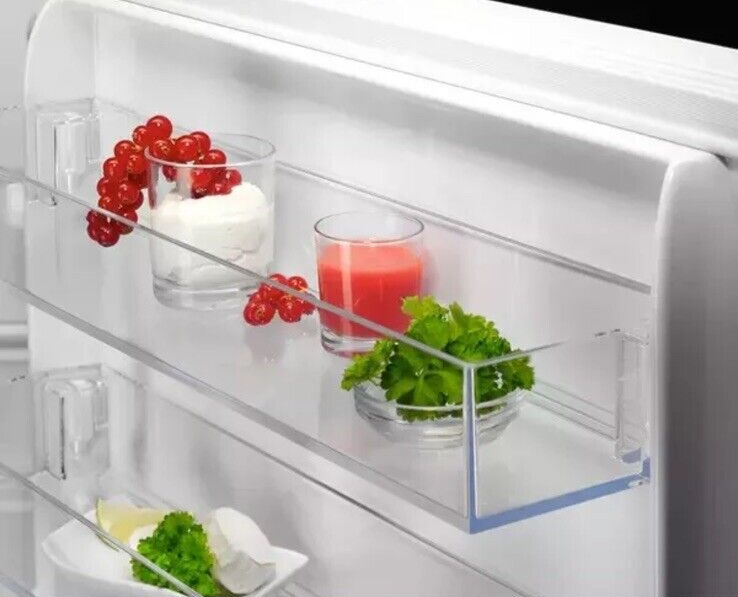AEG OSC5S181ES 70/30 Integrated Fridge Freezer 2 Year Warranty NEW HW182693