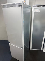 Hotpoint HTC18 T112 UK (53) 70/30 No Frost Integrated Fridge Freezer with Sliding Hinge - E Rated - (Graded Dented ) - HW182784
