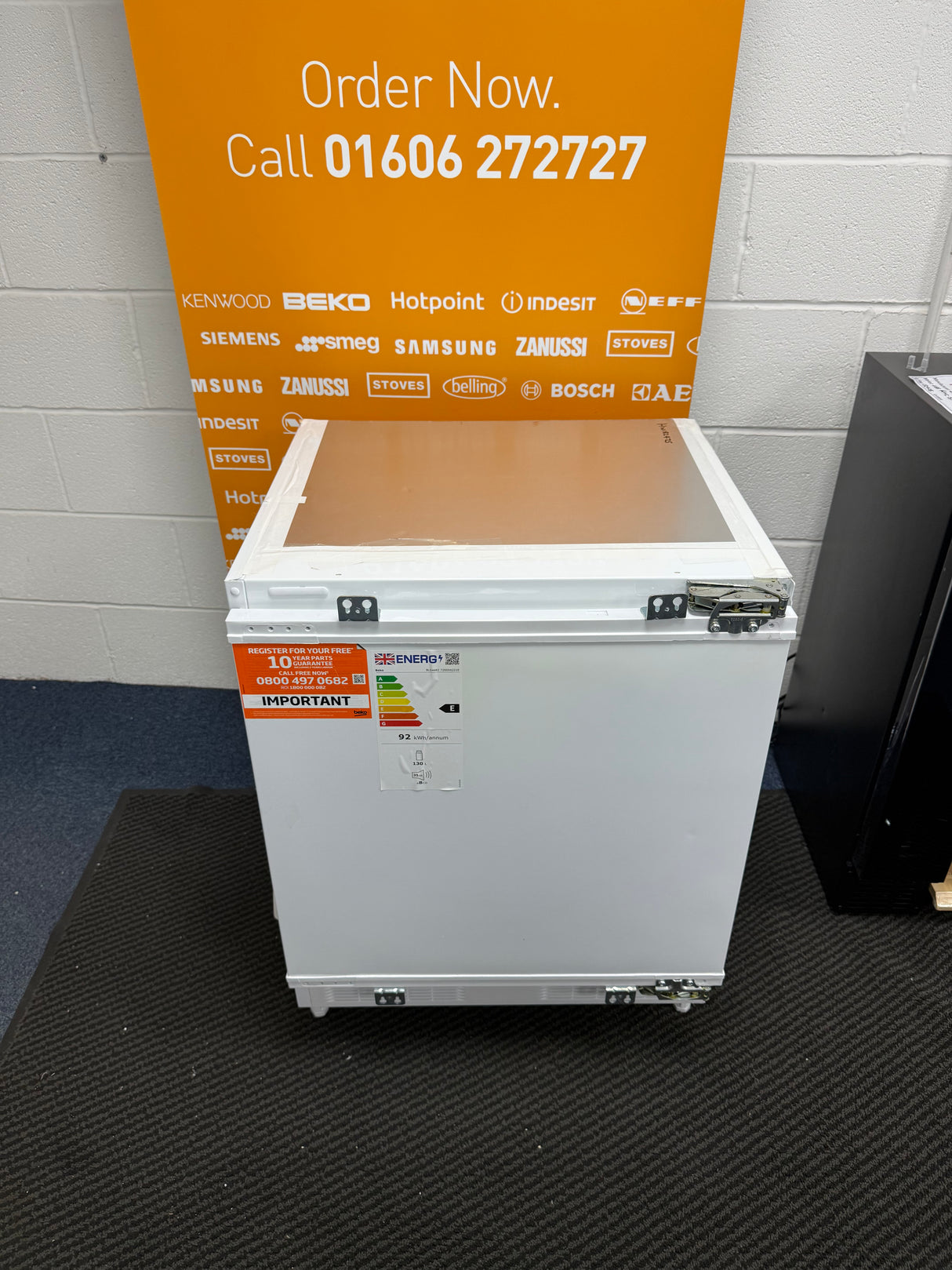 Beko BLS4682 (75) Integrated Undercounter 82cm Larder Fridge with Fixed Door Hinge - E Rated - (Tatty Box) - HW182475