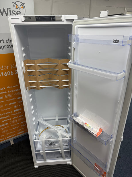Beko BLSD4V577 (97) Built In HarvestFresh™ Tall Larder Fridge - 309 Litres - E Rated - (Ex Display) - HW182297
