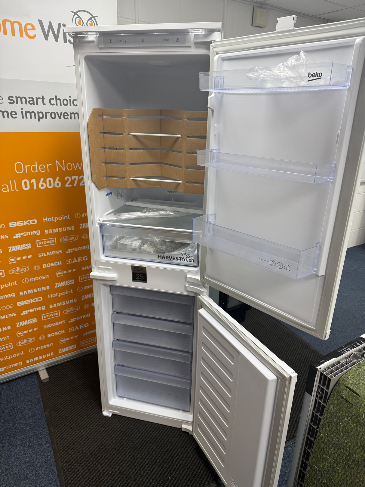 Beko BCFD4V50 (61) 50/50 Frost Free HarvestFresh™ Integrated Fridge Freezer with Sliding Hinge - E Rated - (Ex Display) - HW182661