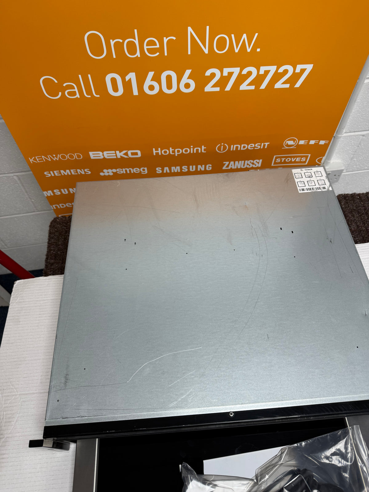Bosch BIC630NS1B (37) 14cm Warming Drawer in Black & Stainless Steel - (Blemished) - HW182140