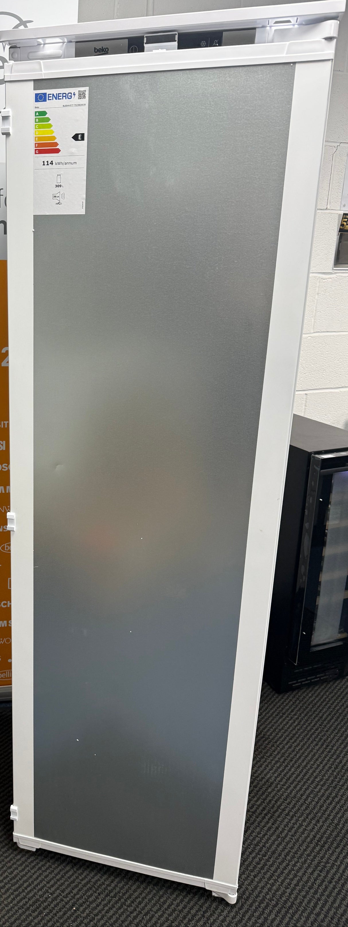 Beko BLSD4V577 (19) Built In HarvestFresh™ Tall Larder Fridge - 309 Litres - E Rated - (Ex Display) - HW182619