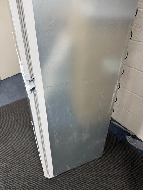 Beko BCFD450 (58) 50/50 Frost Free Integrated Fridge Freezer with Sliding Hinge - E Rated - (Ex Display) - HW182258