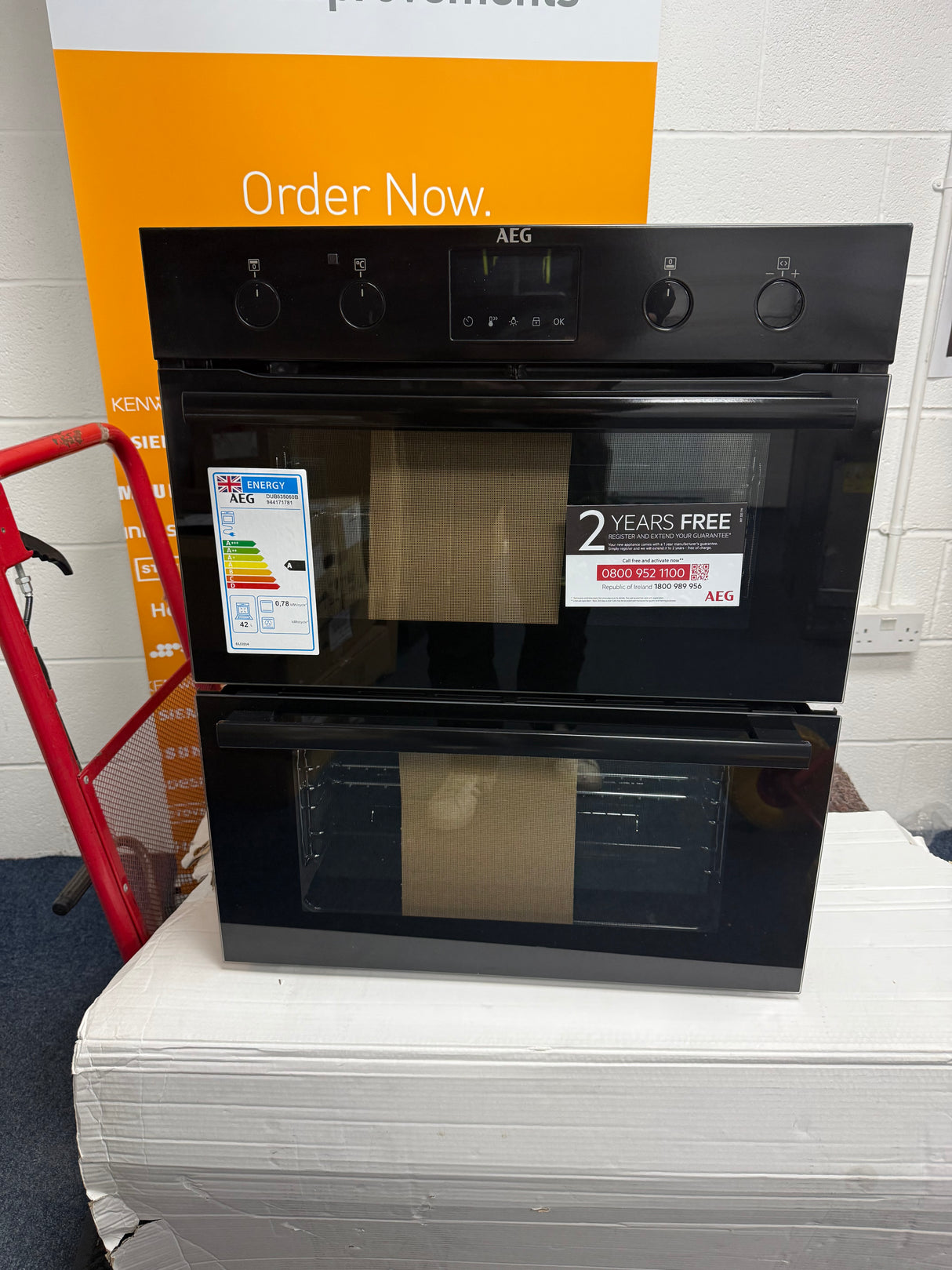 AEG DUB535060B (61) 6000 SurroundCook Built-under Electric Double Oven in Black - A/A Rated - (Ex Display) - HW182261