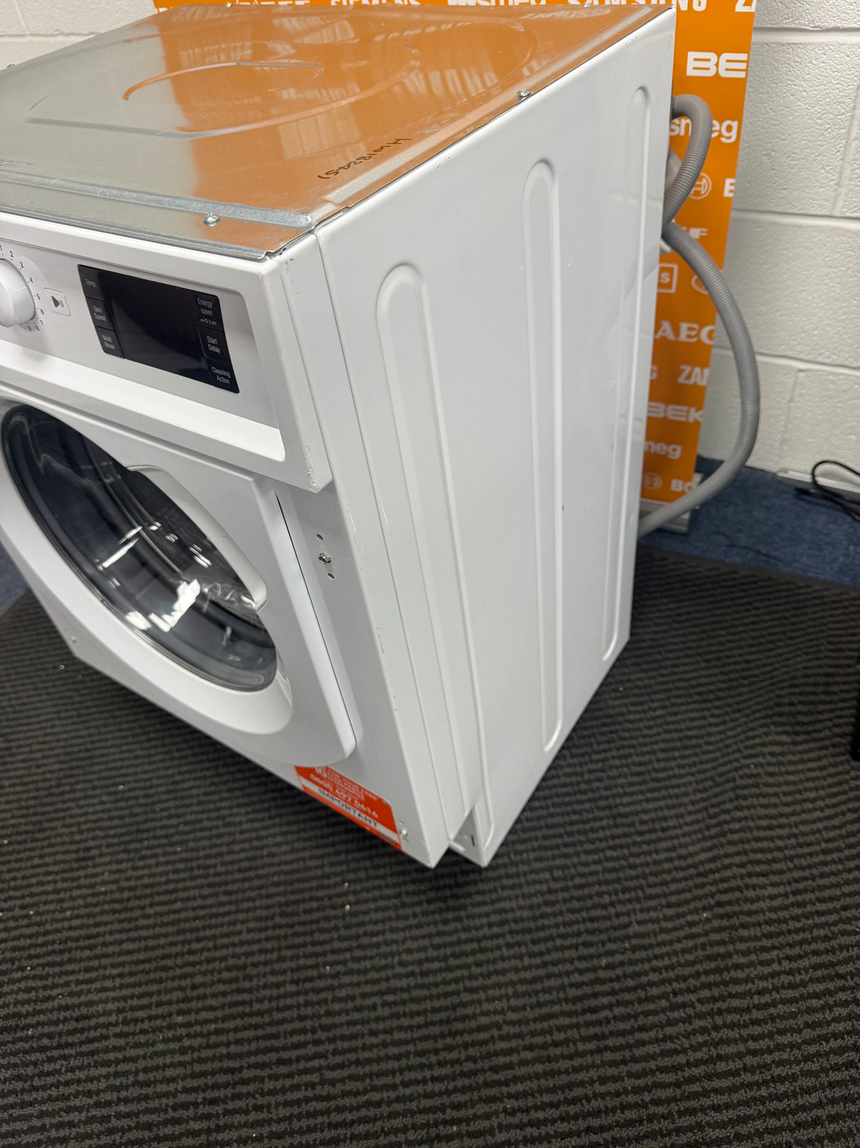 Hotpoint  BI WMHG 91485 UK (51) 9KG 1400RPM Integrated Washing Machine - (Blemished) - HW182451