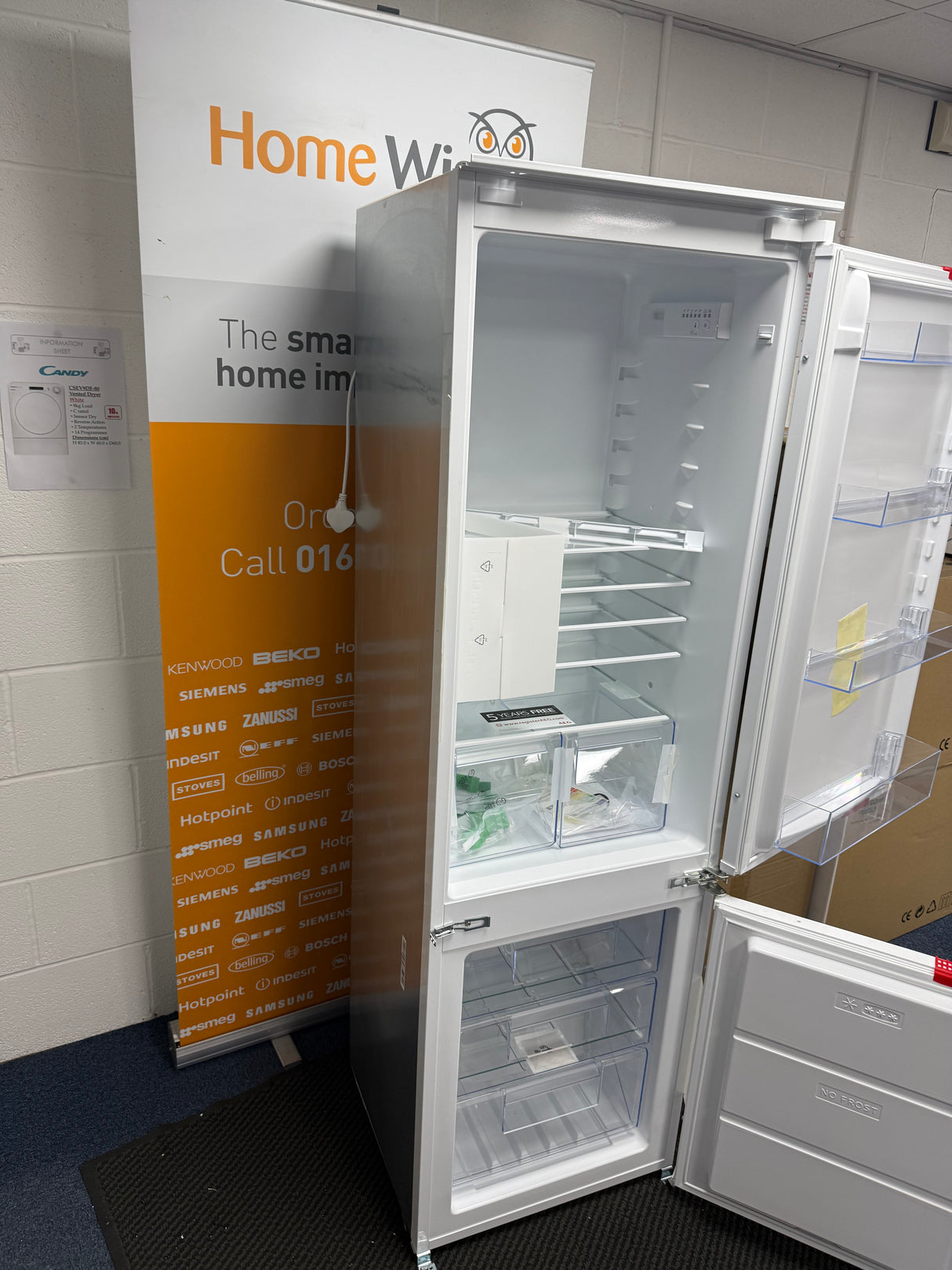 AEG 6000 TwinTech® OSC6N181ES (09) 177cm 70/30 Integrated Fridge Freezer with Sliding Door Hinge in White - E Rated - (Graded Dented) - HW182109