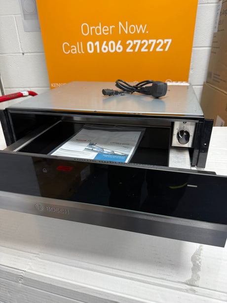 Bosch BIC630NS1B (34) 14cm Warming Drawer in Black & Stainless Steel - (Ex Display) - HW182134