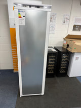 Beko BLSD4V577 (56) Built In HarvestFresh™ Tall Larder fridge 309 Litres - E Rated - (Ex Display) - HW182856