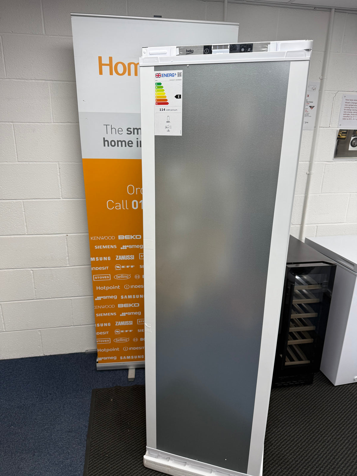 Beko BLSD4V577 (20) Built In HarvestFresh™ Tall Larder Fridge - 309 Litres - E Rated - (tatty box ) - HW182836