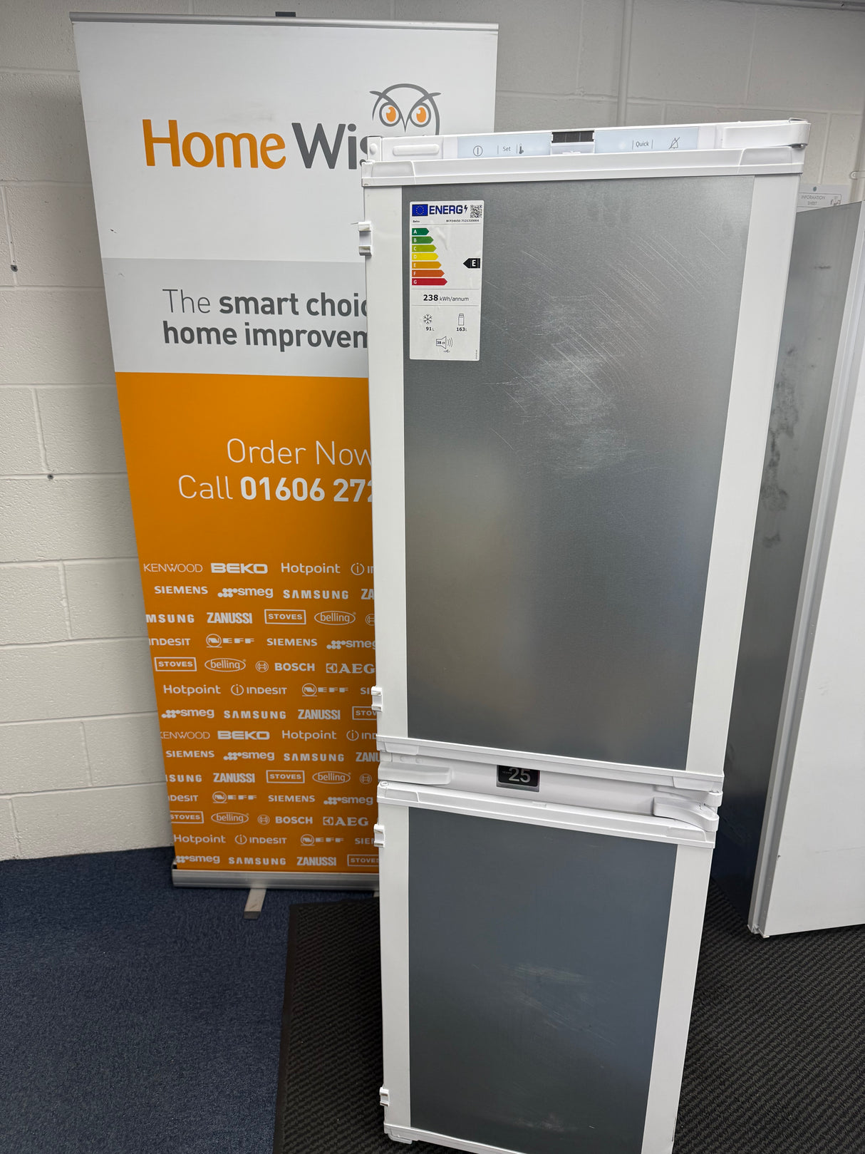 Beko BCFD4V50 (00) 50/50 Frost Free HarvestFresh™ Integrated Fridge Freezer with Sliding Hinge - E Rated - (Ex Display) - HW182600