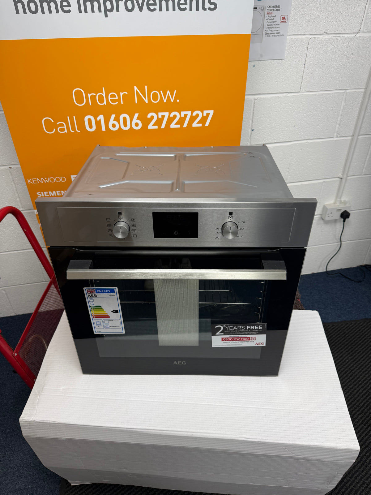 AEG BEX335011M (02) SurroundCook Built-in Electric Single Oven with Aqua Clean in Stainless Steel - A Rated - (Ex Display) - HW182710