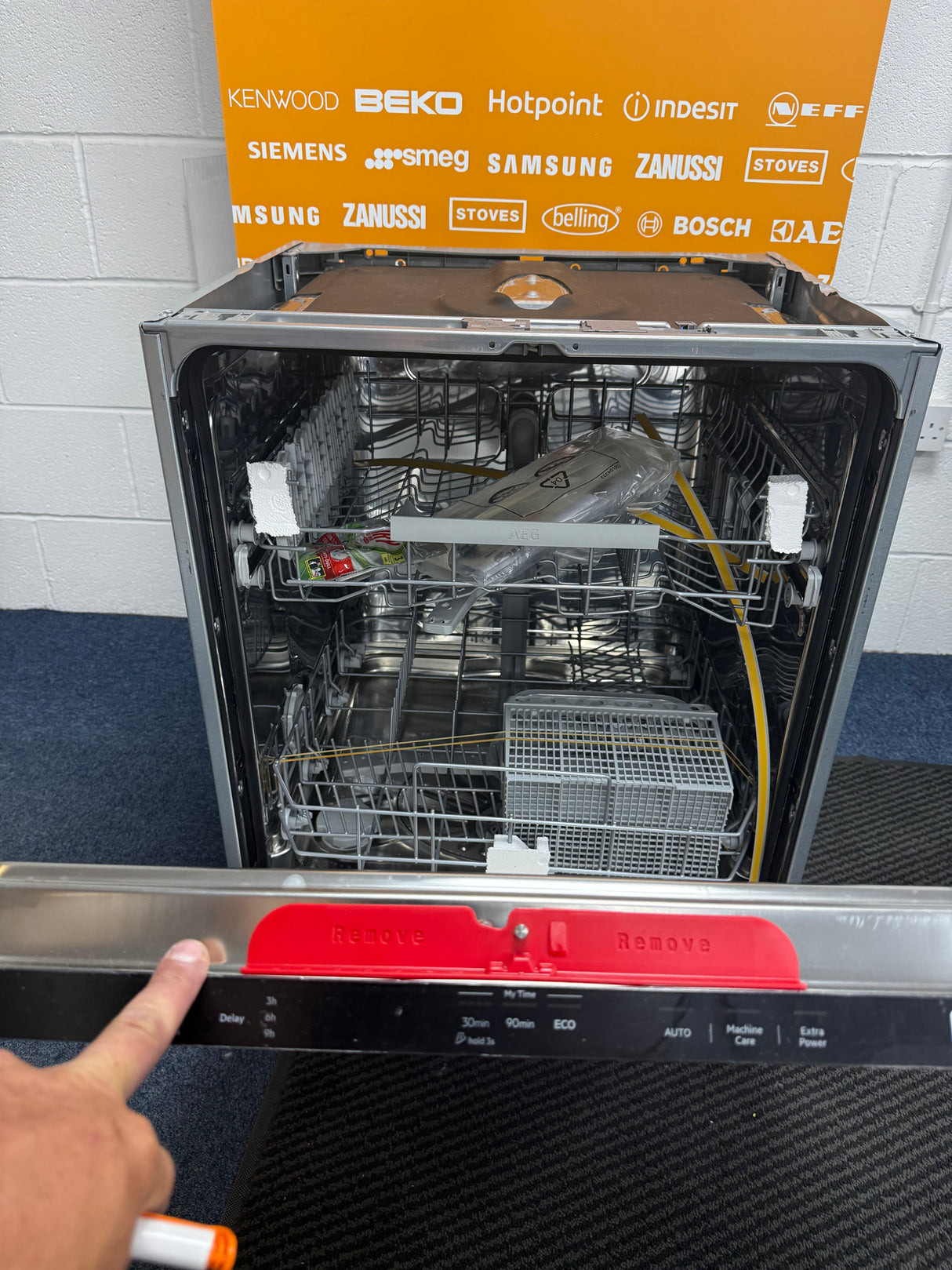 AEG GI5200D1SN (71) 5000 Series AirDry Fully Integrated Dishwasher - D Rated - (Ex Display) - HW182671