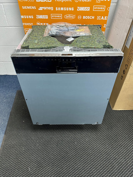 Bosch Series 4 SMV4HVX00G 14-Place Settings Integrated Dishwasher with Top Cutlery Tray - D Rated - HW182036