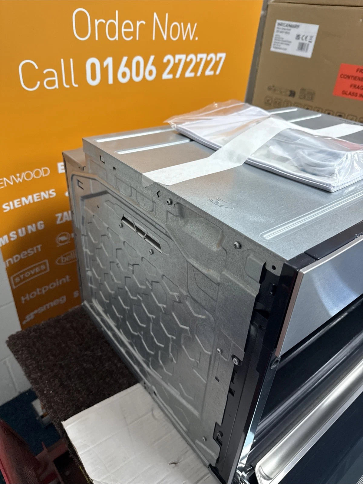 Bosch Series 8 CSG656BS1B Built-in Electric 47 Litre Compact Steam Oven with 4D Hot Air in Stainless Steel - (Blemished) - HW181931